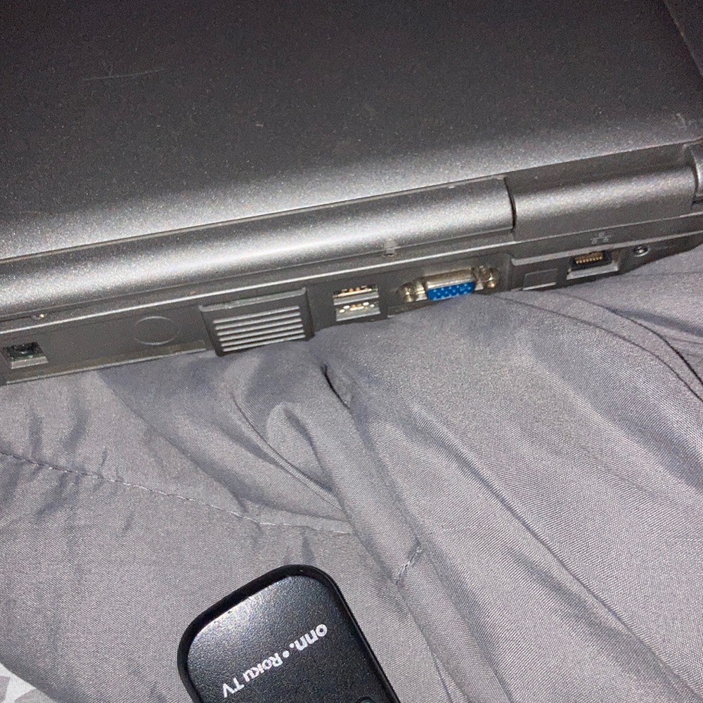 A Dell Microsoft Windows XP Computer - Picture 4 of 4